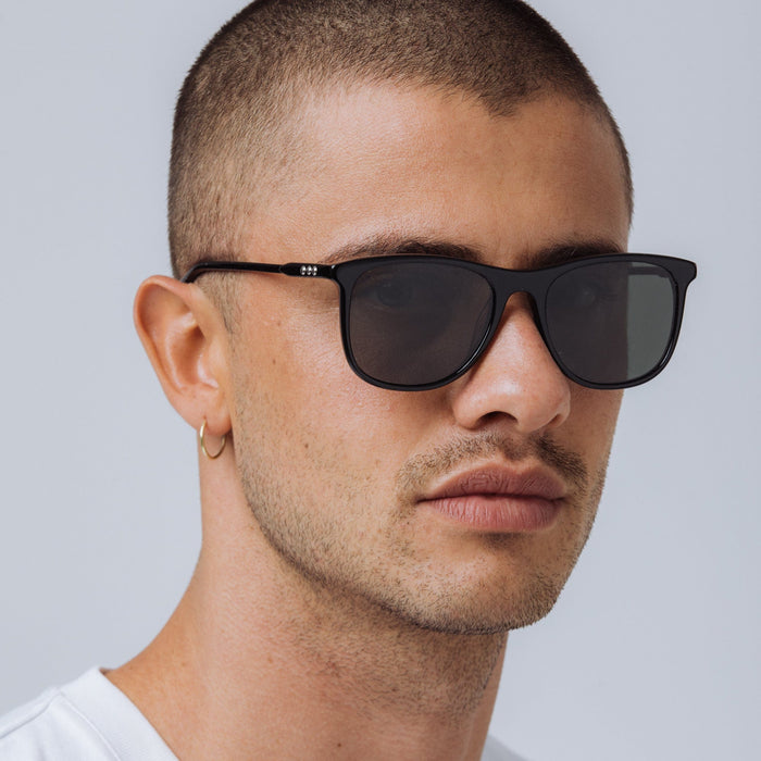 Raleigh Sunglasses in Black